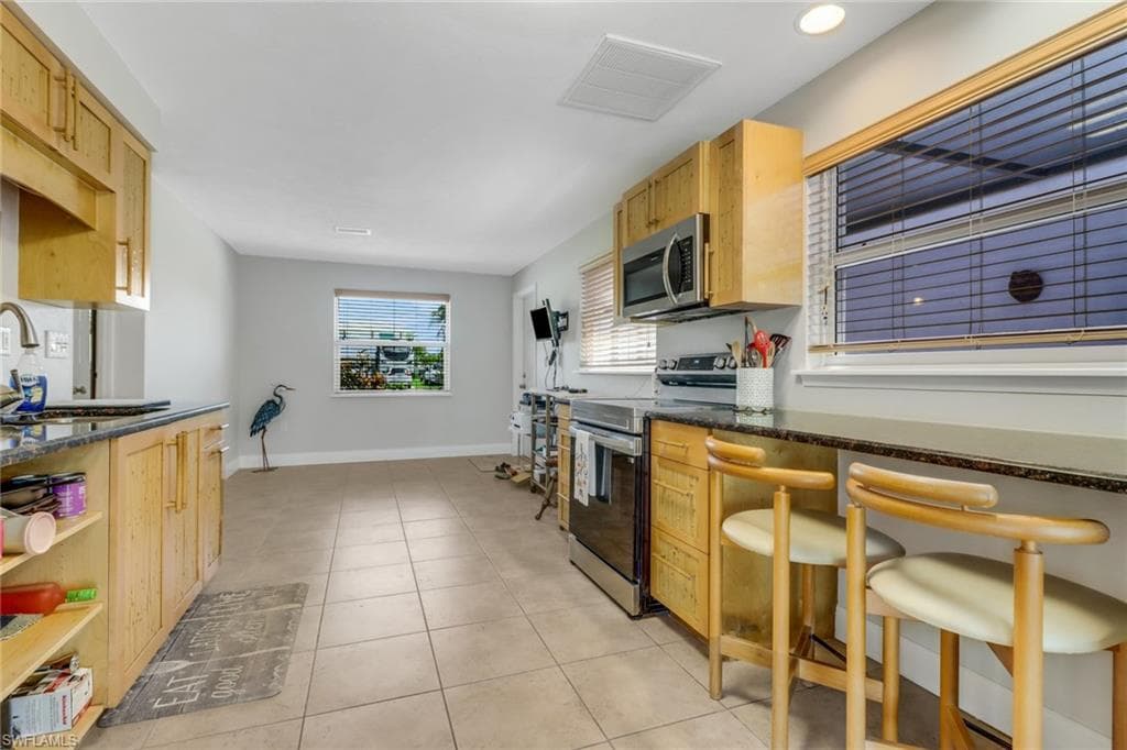 5251-5253 Serenity CV, BOKEELIA FL 33922-4