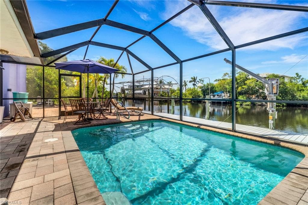 5251-5253 Serenity CV, BOKEELIA FL 33922-10