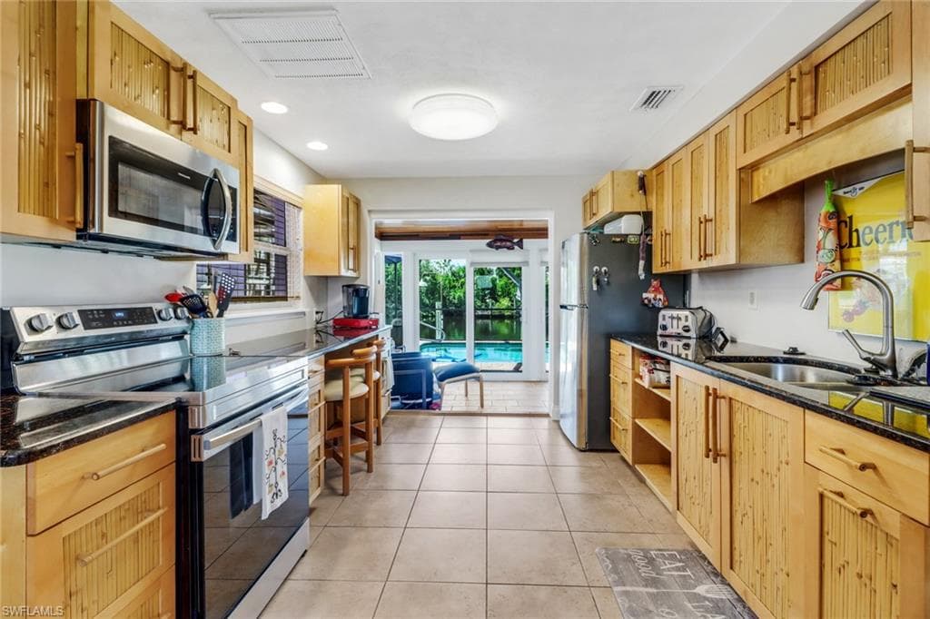 5251-5253 Serenity CV, BOKEELIA FL 33922-3