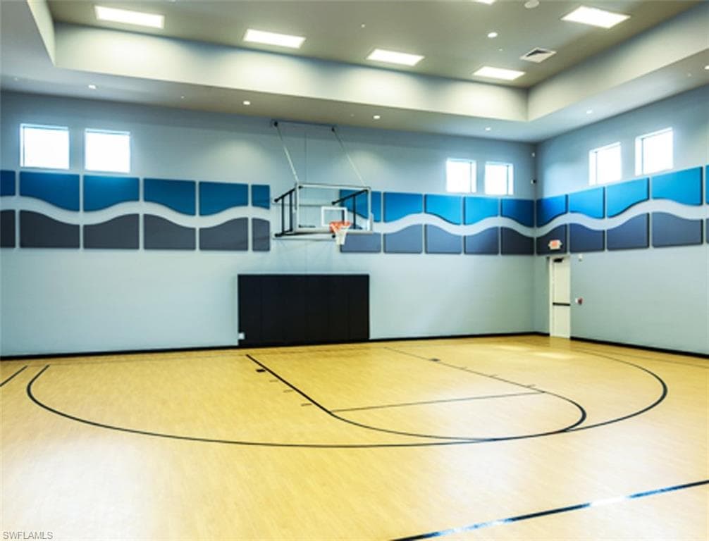 3296 Pacific DR, NAPLES FL 34119-26