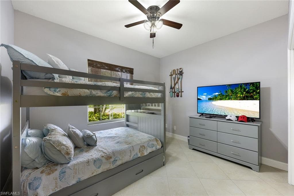 697 Crossfield CIR, NAPLES FL 34104-14