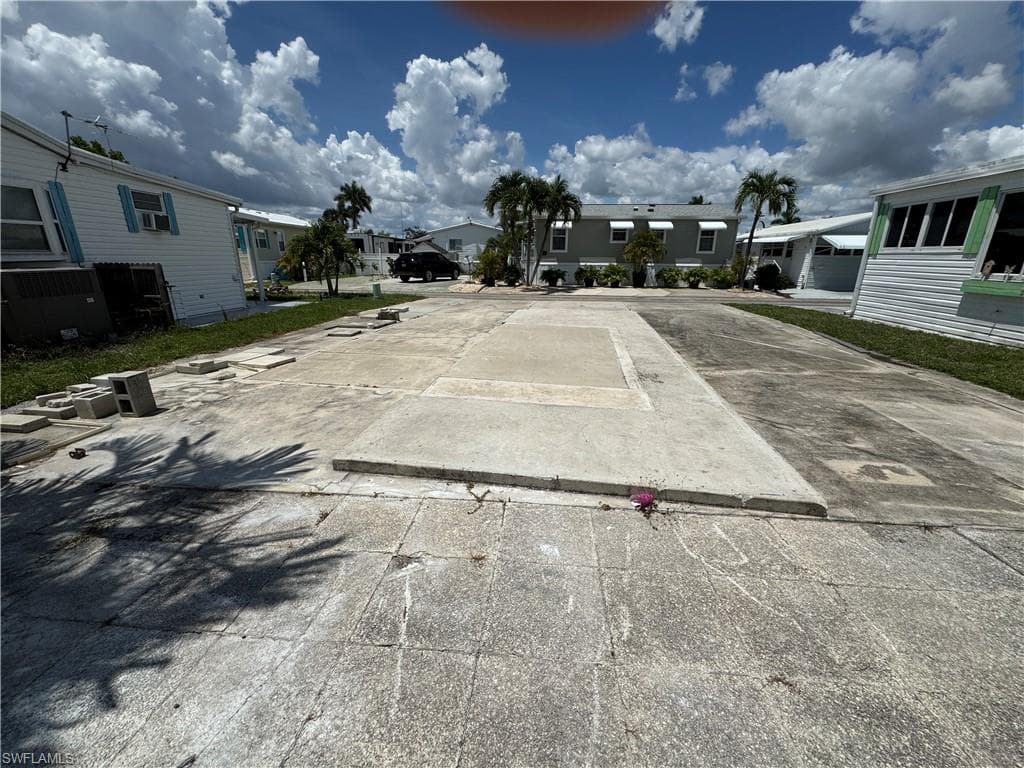 5769 Pink Panther DR, FORT MYERS FL 33908-3