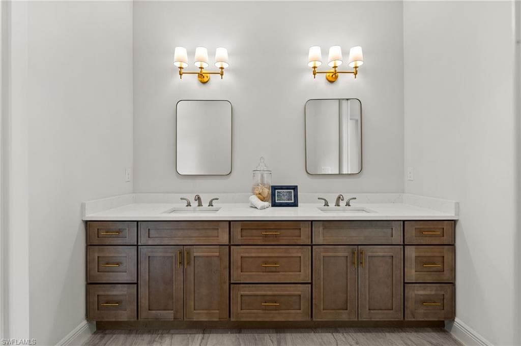 3708 Stagg CT, FORT MYERS FL 33905-22