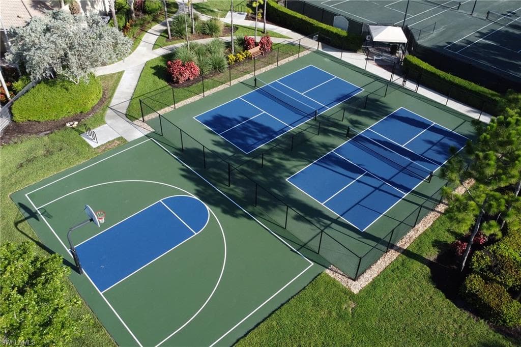 6526 Monterey PT # 102, NAPLES FL 34105-26