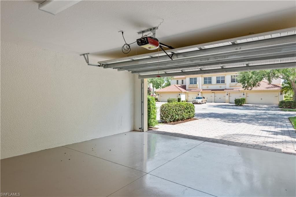 26425 LUCKY STONE RD # 201, BONITA SPRINGS FL 34135-17