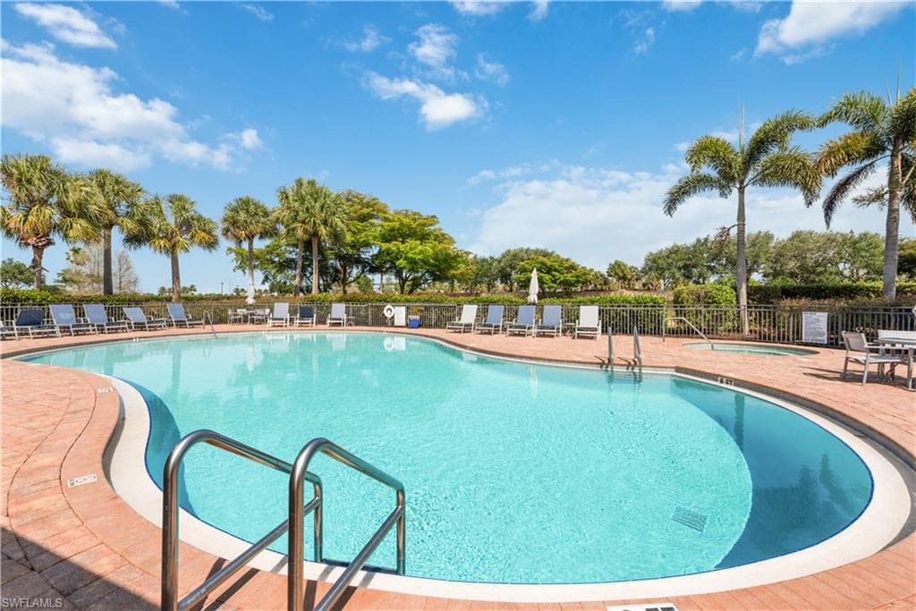 26425 LUCKY STONE RD # 201, BONITA SPRINGS FL 34135-18