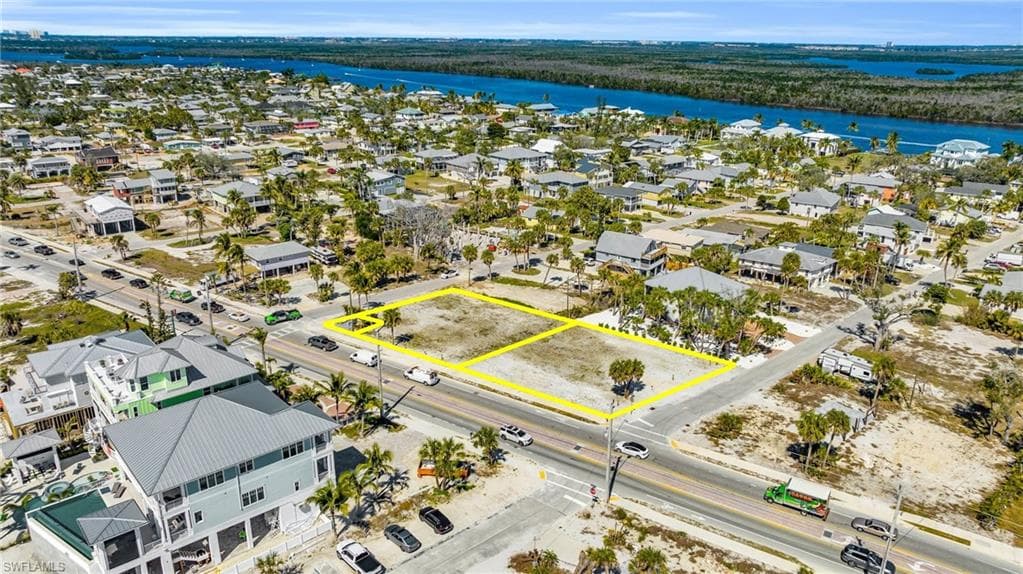 96 Hercules DR, FORT MYERS BEACH FL 33931-15