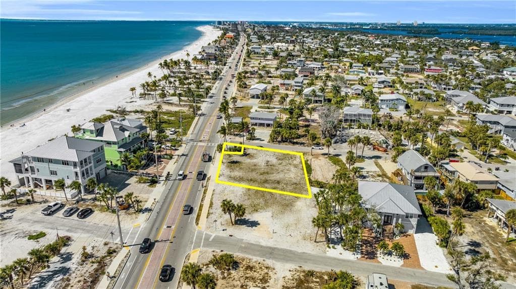 96 Hercules DR, FORT MYERS BEACH FL 33931-19