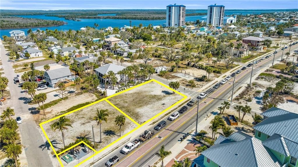 96 Hercules DR, FORT MYERS BEACH FL 33931-13