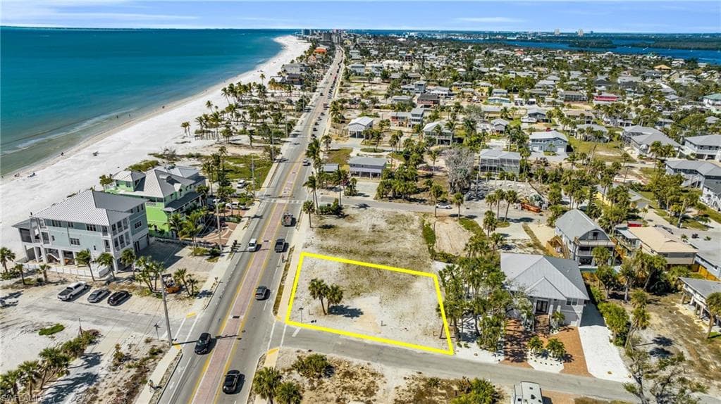 111 Coconut DR, FORT MYERS BEACH FL 33931-16