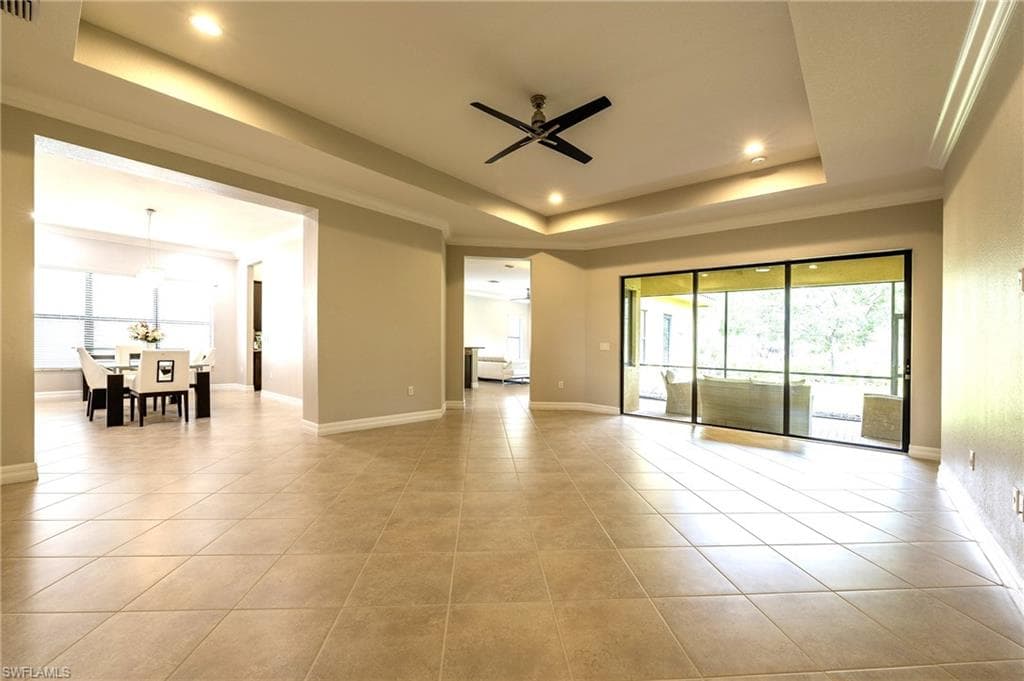 3876 Gibralter DR, NAPLES FL 34119-6