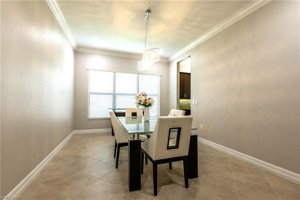 3876 Gibralter DR, NAPLES FL 34119-10