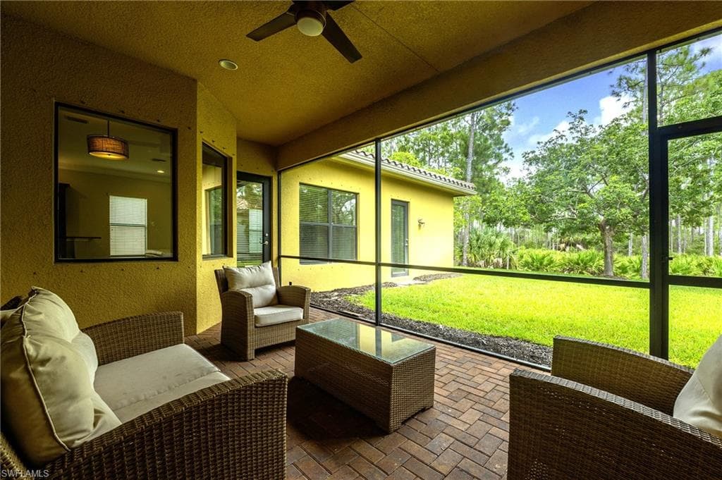 3876 Gibralter DR, NAPLES FL 34119-34