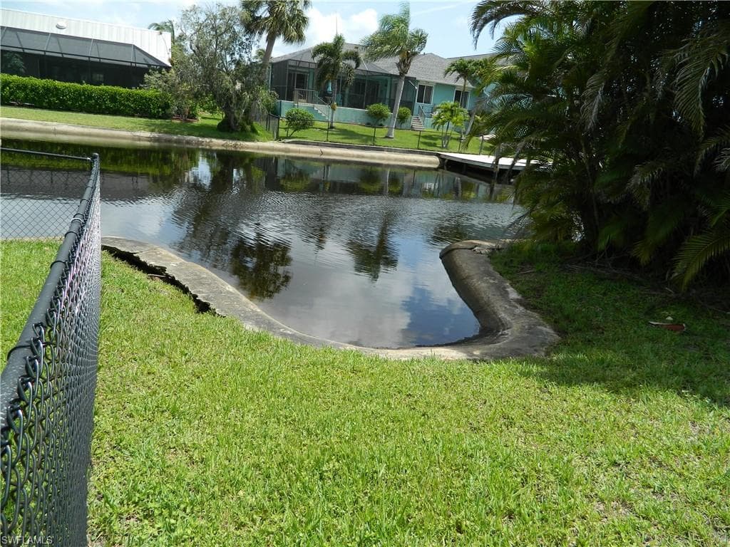 6408 Cocos DR, FORT MYERS FL 33908-3