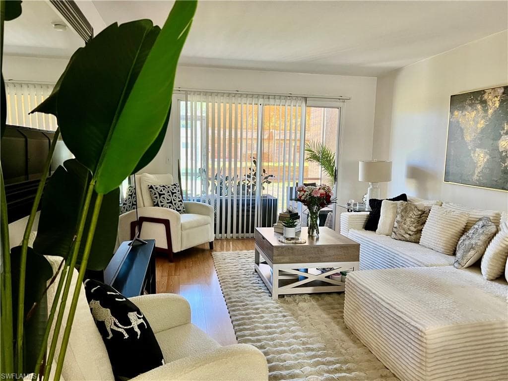 6300 S Pointe BLVD # 312, FORT MYERS FL 33919-1