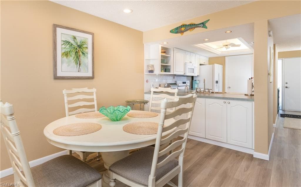 4549 SE 5th PL # 211, CAPE CORAL FL 33904-4