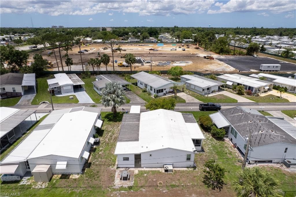 205 Carriage LN, NORTH FORT MYERS FL 33917-42