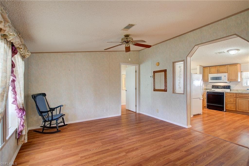 205 Carriage LN, NORTH FORT MYERS FL 33917-19