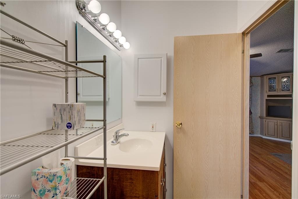 205 Carriage LN, NORTH FORT MYERS FL 33917-23