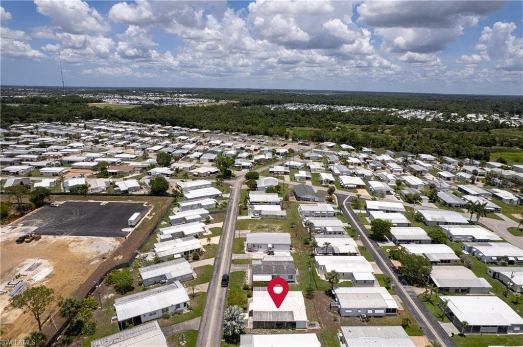 205 Carriage LN, NORTH FORT MYERS FL 33917-29