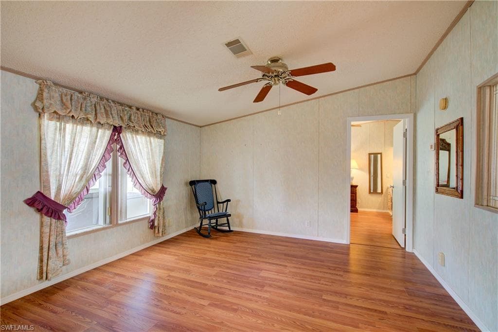 205 Carriage LN, NORTH FORT MYERS FL 33917-17