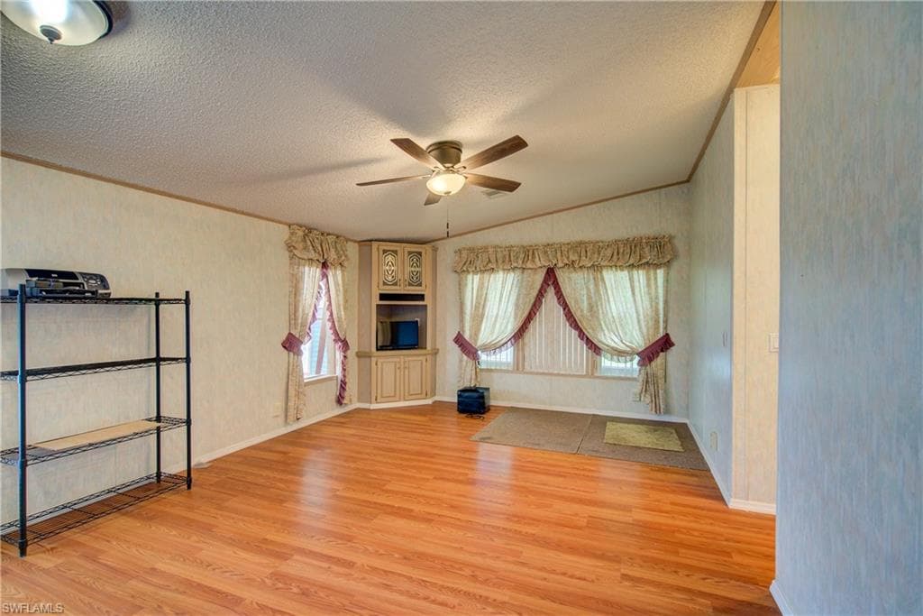 205 Carriage LN, NORTH FORT MYERS FL 33917-10