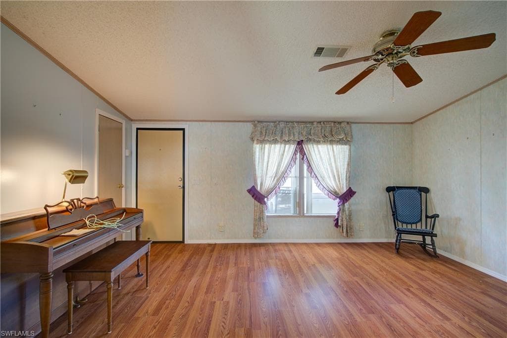 205 Carriage LN, NORTH FORT MYERS FL 33917-18