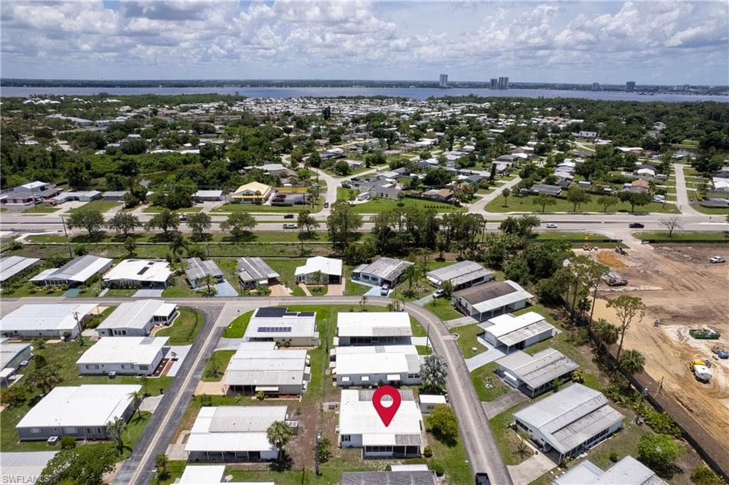 205 Carriage LN, NORTH FORT MYERS FL 33917-43