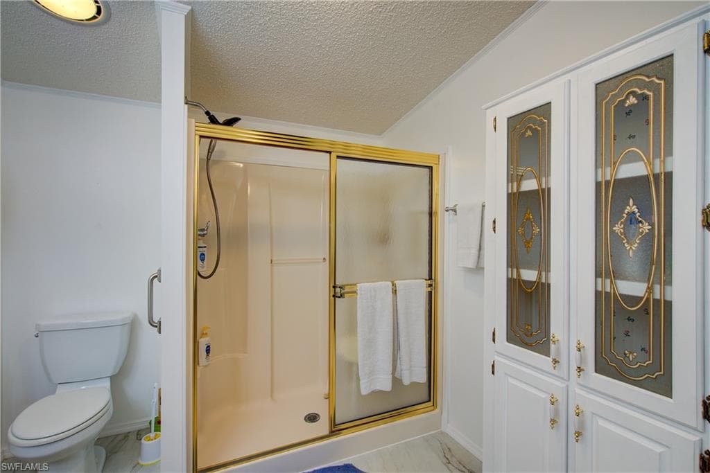 205 Carriage LN, NORTH FORT MYERS FL 33917-7