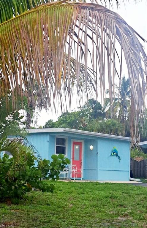 1260 26th AVE N, NAPLES FL 34103-12