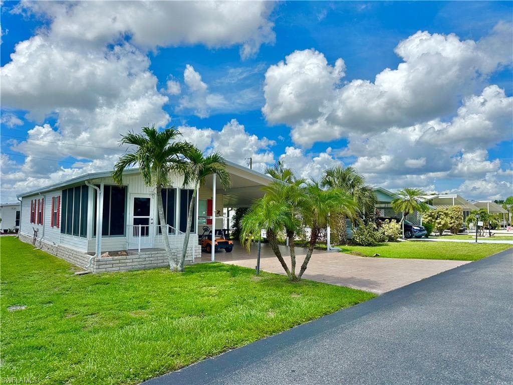 5121 Fiddleleaf DR-1