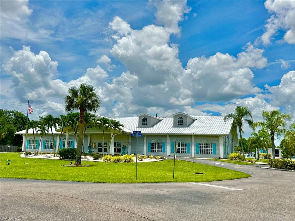 5121 Fiddleleaf DR-27