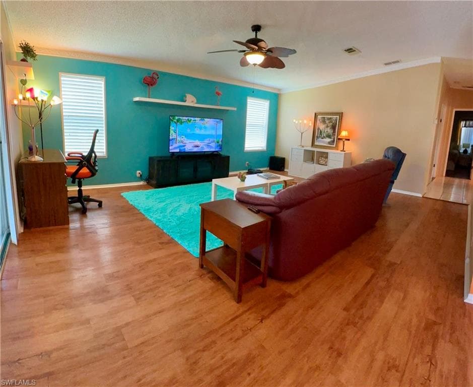 5121 Fiddleleaf DR-3