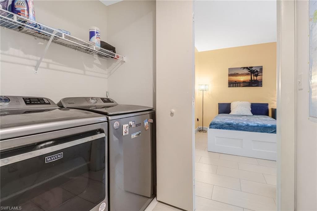 3000 Oasis Grand BLVD # 2205, FORT MYERS FL 33916-23