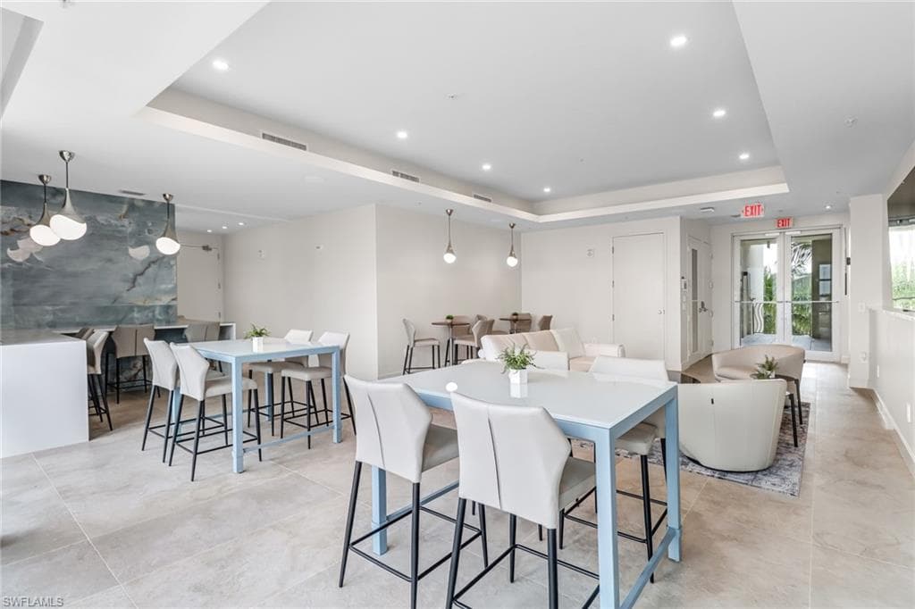 3000 Oasis Grand BLVD # 2205, FORT MYERS FL 33916-29