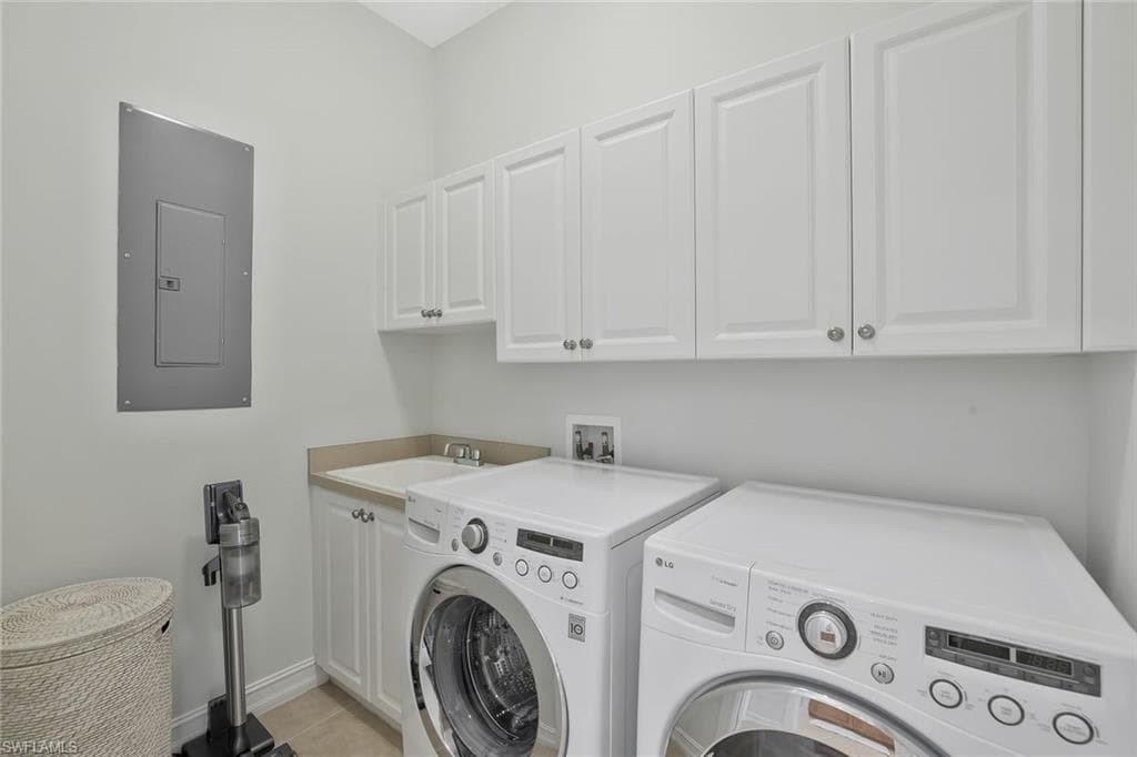 5030 Blauvelt WAY # 201, NAPLES FL 34105-19