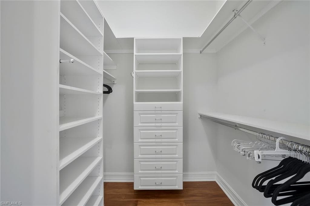 5030 Blauvelt WAY # 201, NAPLES FL 34105-9