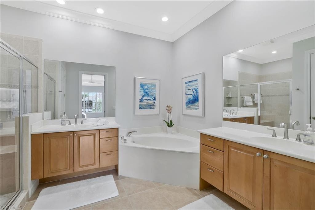 5030 Blauvelt WAY # 201, NAPLES FL 34105-10