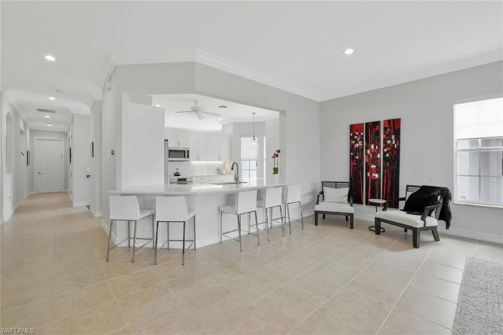 5030 Blauvelt WAY # 201, NAPLES FL 34105-3