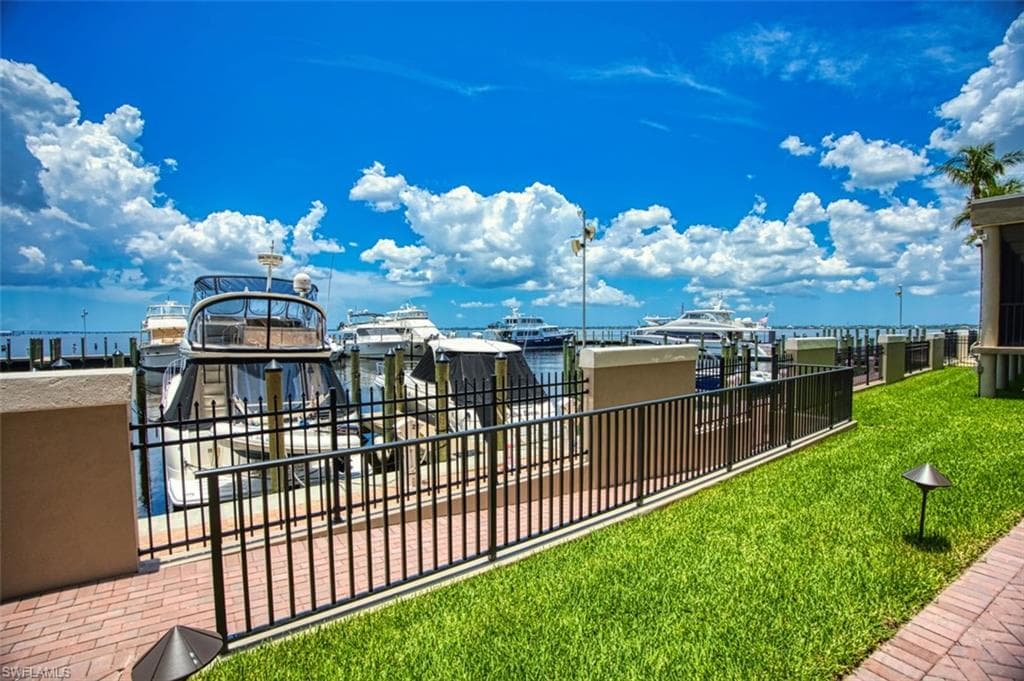 1900 Virginia AVE # 102, FORT MYERS FL 33901-40