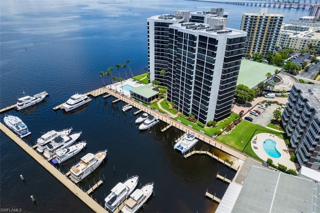 1900 Virginia AVE # 102, FORT MYERS FL 33901-3