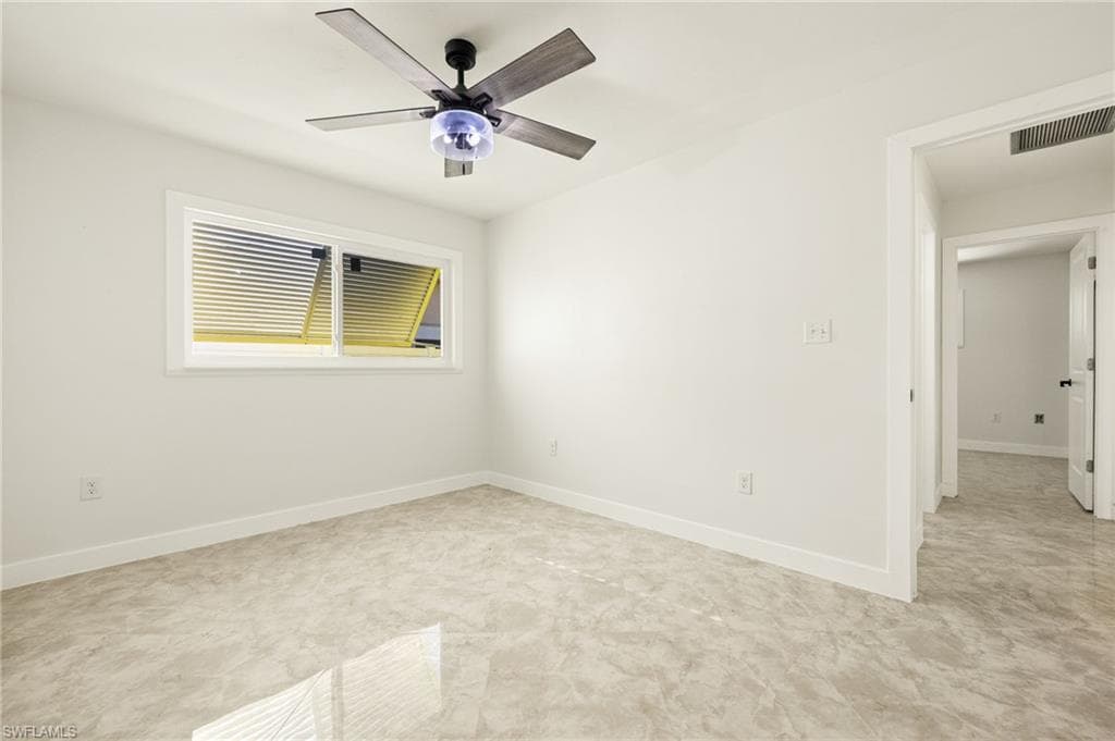 1672 Atlanta Plaza DR, SANIBEL FL 33957-12