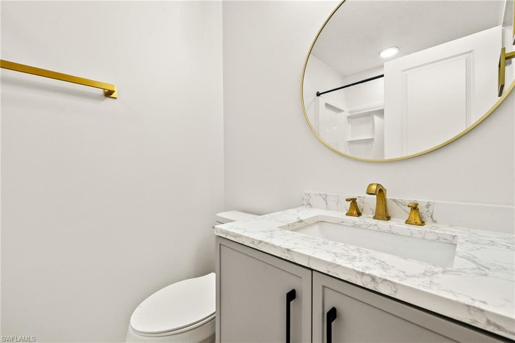 1672 Atlanta Plaza DR, SANIBEL FL 33957-15