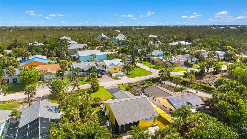 1672 Atlanta Plaza DR, SANIBEL FL 33957-23