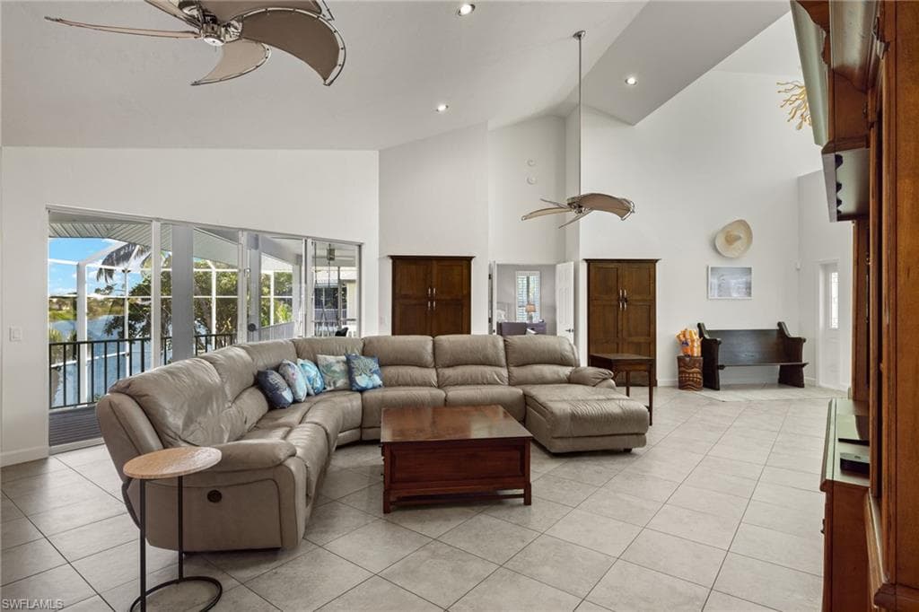 1564 Middle Gulf DR, SANIBEL FL 33957-9