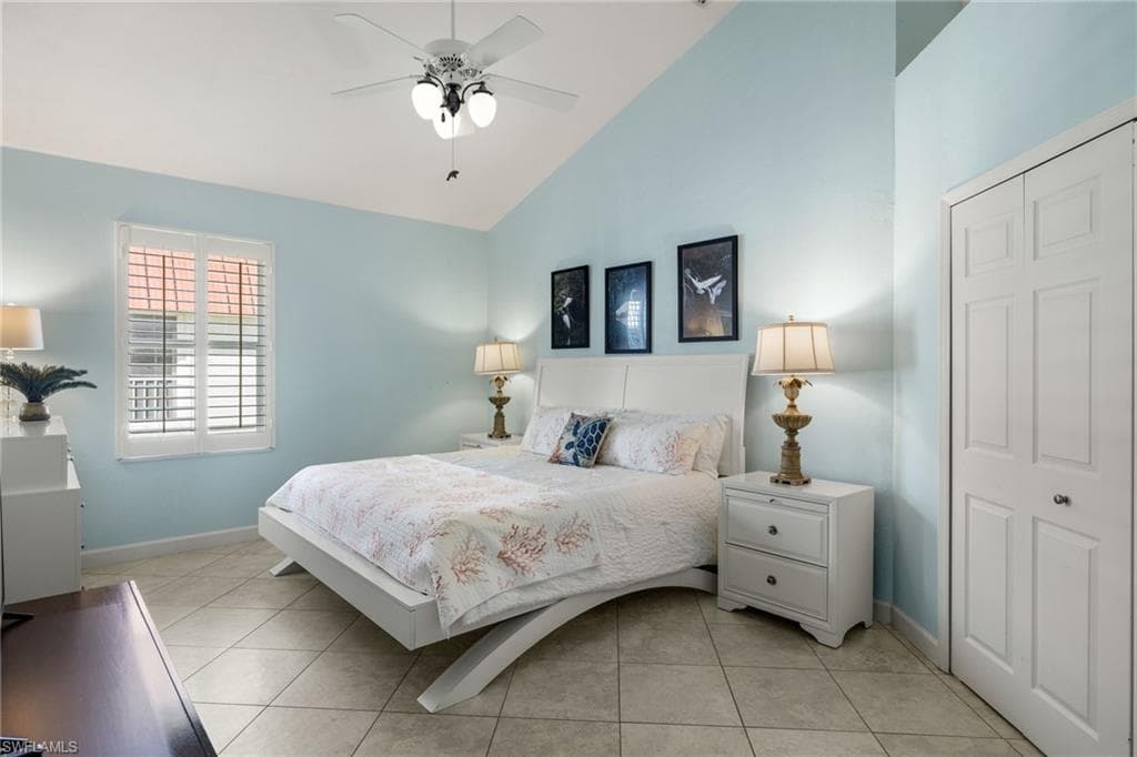 1564 Middle Gulf DR, SANIBEL FL 33957-17