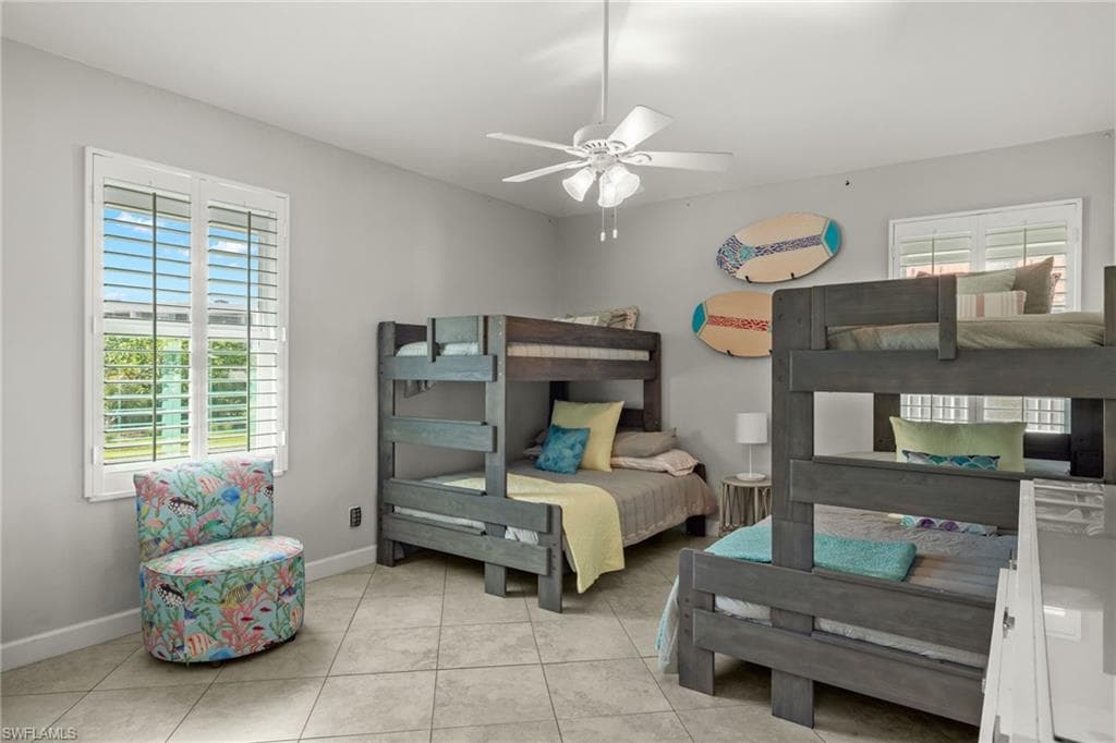 1564 Middle Gulf DR, SANIBEL FL 33957-20