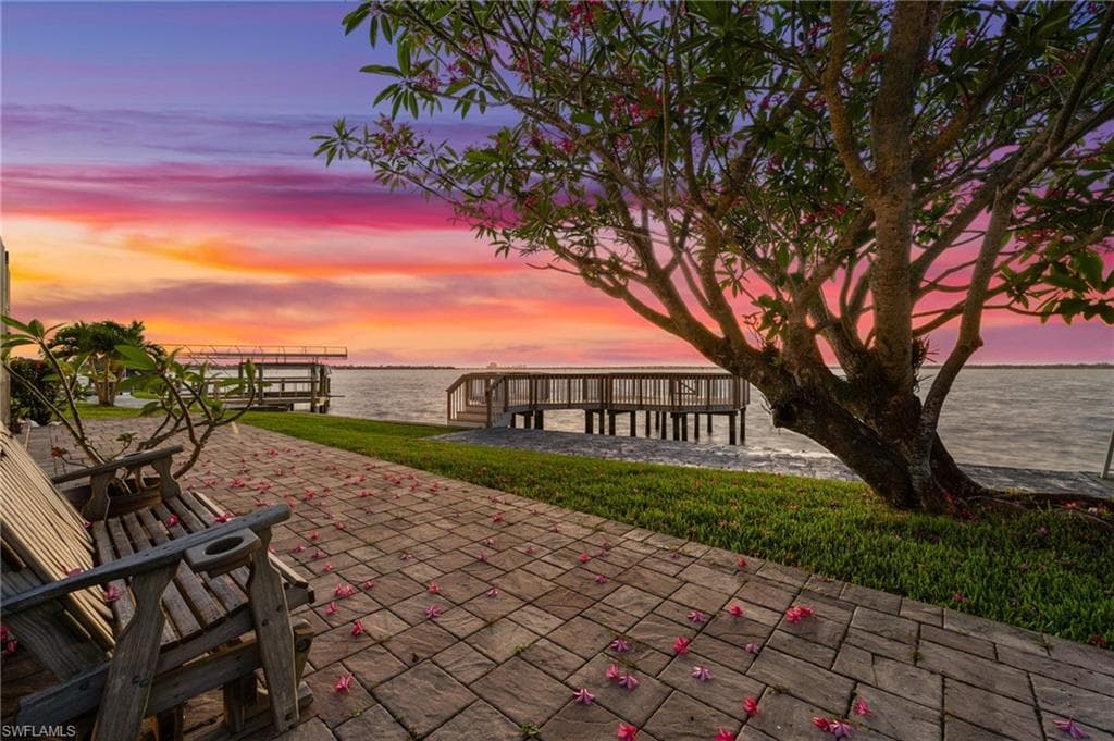 3403 SE 22nd PL, CAPE CORAL FL 33904-1