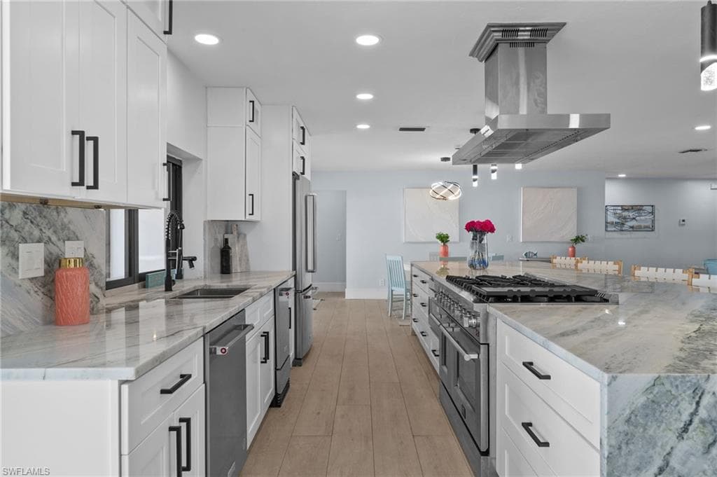 3403 SE 22nd PL, CAPE CORAL FL 33904-17