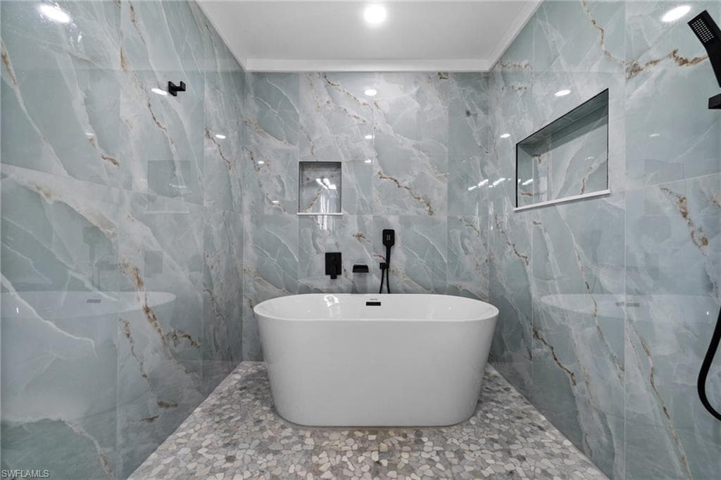 3403 SE 22nd PL, CAPE CORAL FL 33904-28